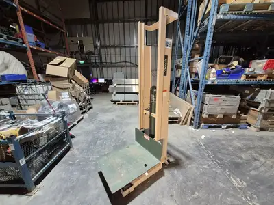 USED BEECH SQD-2470