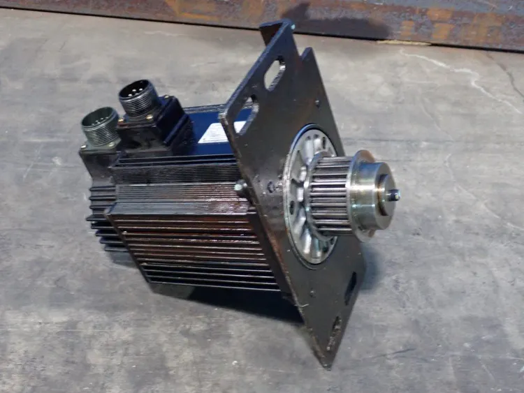 Used 2005 YASKAWA ELECTRIC SGMG09AABB Servo Motors | HGR 24 #730916