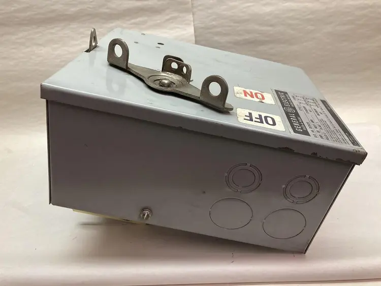 Used GENERAL ELECTRIC DE362R Bus Bars & Plugs Ohio US | Surplus Asset Holdings #1184847