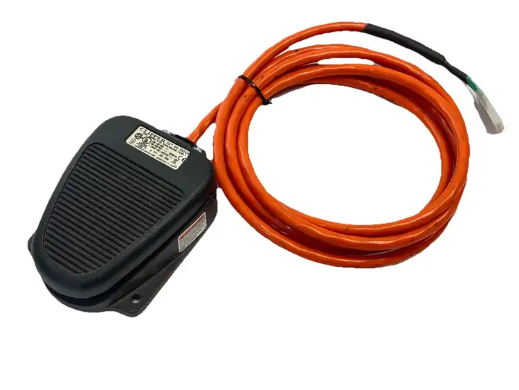 Used LINEMASTER CLIPPER FOOT SWITCH Relays & Switches | Maverick Industrial Sales #1099795