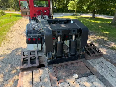 Used 2017 _UNKNOWN_ _UNKNOWN_ Lowboy Trailers Ohio US | Myron Bowling Auctioneers Inc #1504223