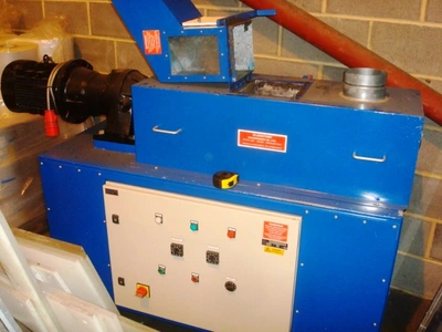 Gladstone SS Super Pugmill  Extruder G75