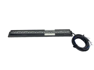 Used Banner Single Piece Part Verification Array 5-Pin M12 70990 Photoelectric Sensors Michigan US | Maverick Industrial Sales #1502409