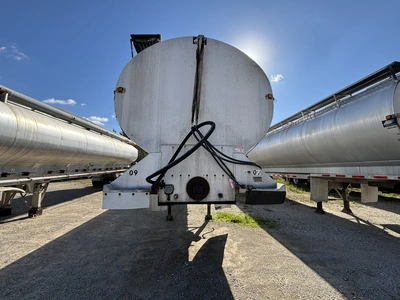Used 2008 WARREN BULK FEED TRAILER Tanker Trailers Michigan US | Miedema Asset Management Group #1709512