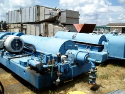 Humboldt B3-3 decanter centrifuge, CS.