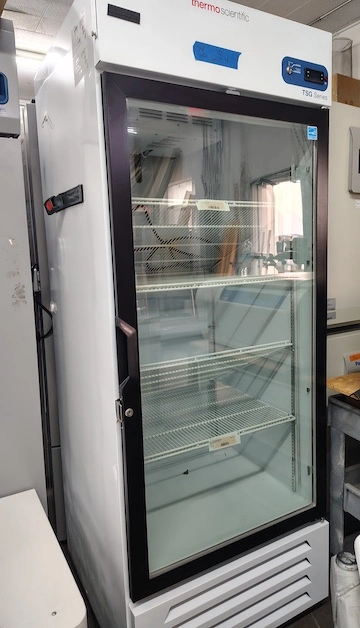 Used THERMO SCIENTIFIC _UNKNOWN_ Lab Refrigerators California US | Biotech Equipment Sales #1488855