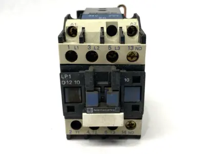 USED TELEMECANIQUE CONTACTOR 3-PHASE 600V 25A METAL DIN LATCH
