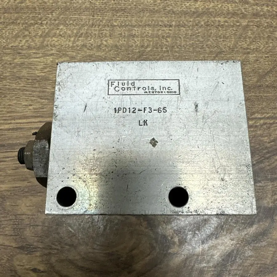 USED FLUID POWER 1PD12-F3-6S