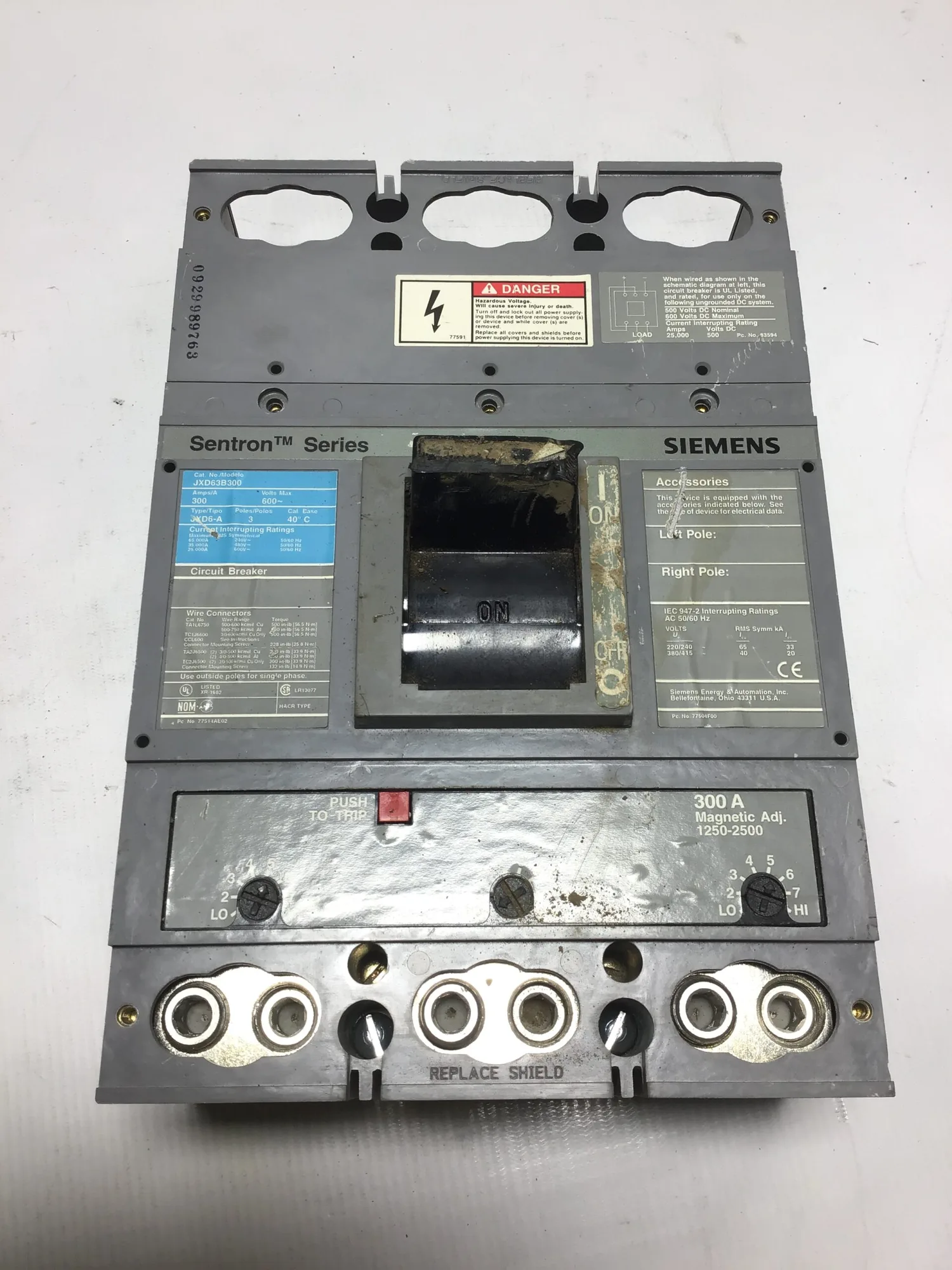 Siemens Sentron JXD63B300 3 Pole Circuit Breaker, 600V, 300A