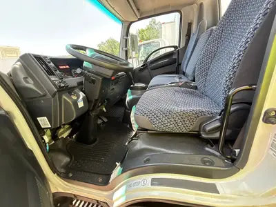 Used 2024 ISUZU NPR HD Box trucks Florida US | Truck and Van Outlet #1509183
