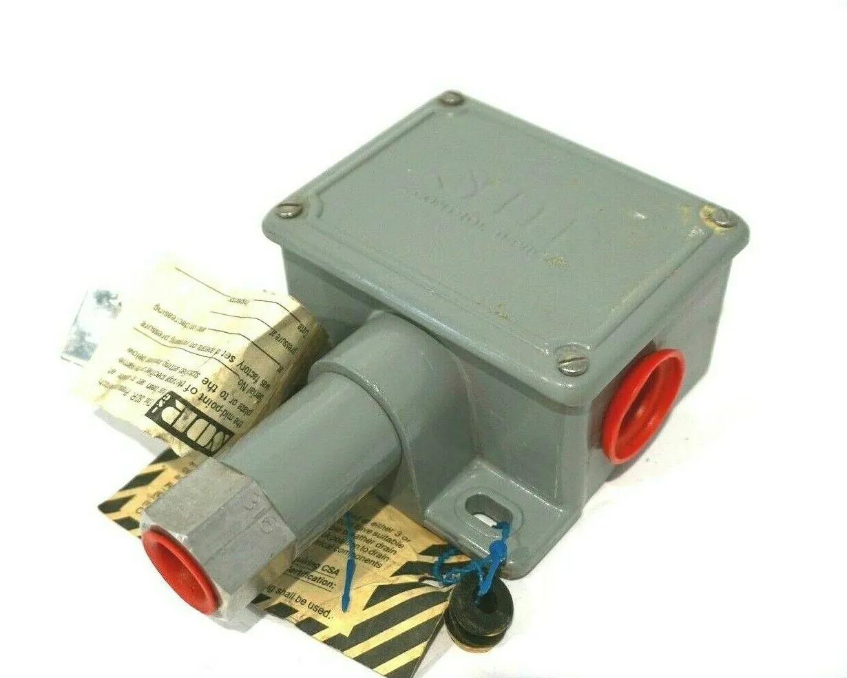 NEW SOR STATIC-O-RING 6NN-K3-M5-C2A-RR PRESSURE SWITCH 6NNK3M5C2ARR