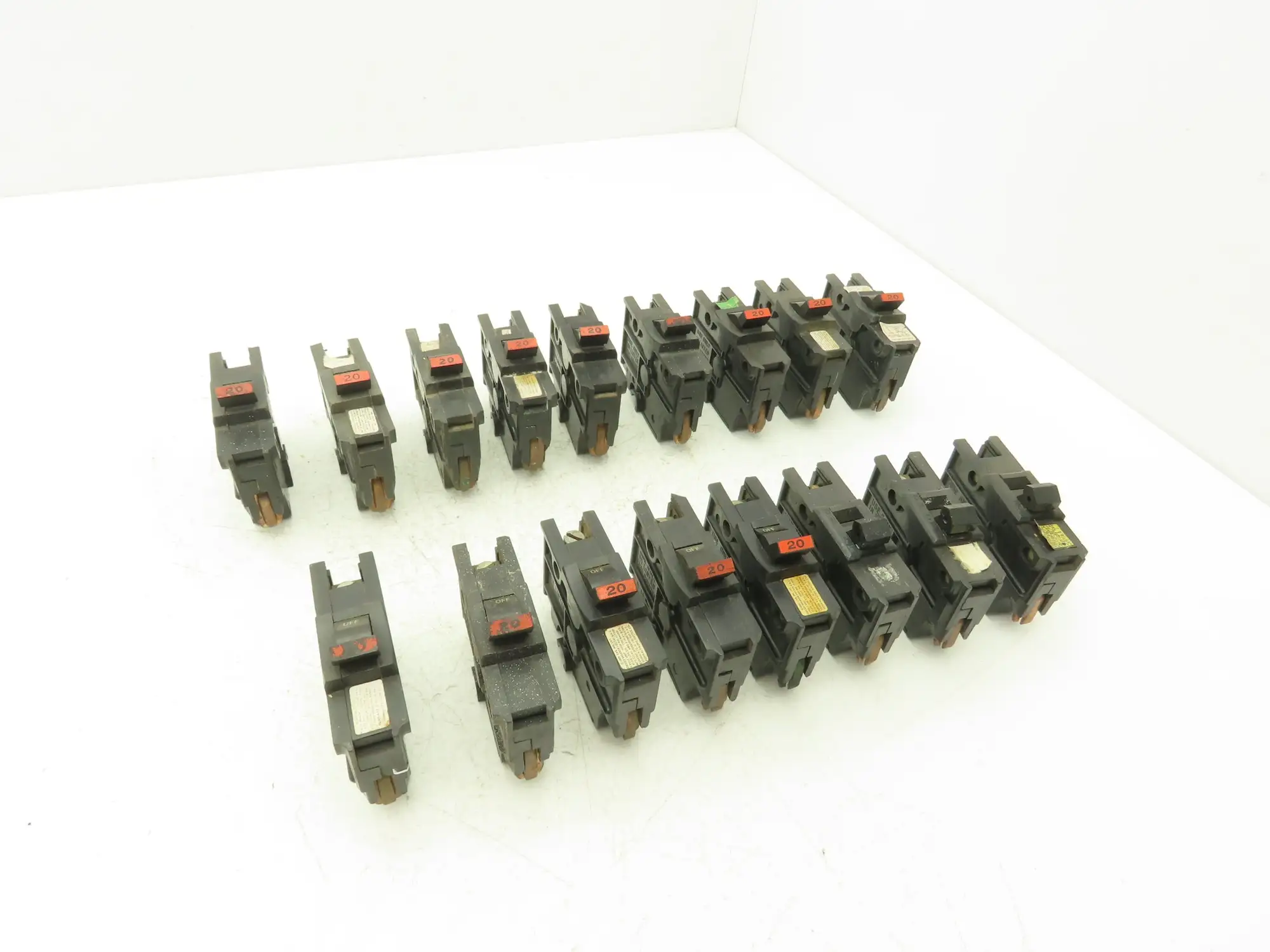 Federal Pacific Circuit Breaker 20 Amp Single Pole 120/240V Lot of 17