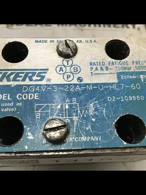 USED VICKERS DG4V-3-22A-M-U-HL7-60