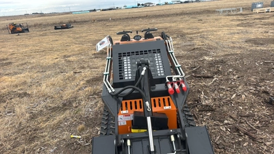 Mini Skid Steer Loader	Landhonor	2025	Unused	LHR-HT380Q1