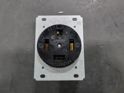 NEW LEVITON 9460