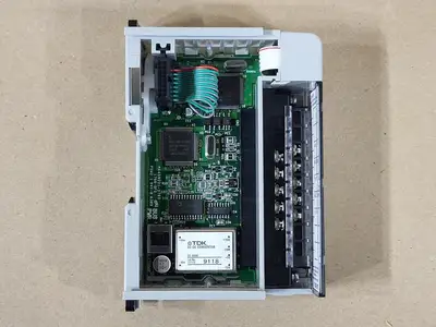 NEW ALLEN-BRADLEY 1769-OF2