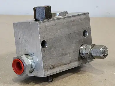 USED FLUID CONTROLS, INC 1A12-F4-40S