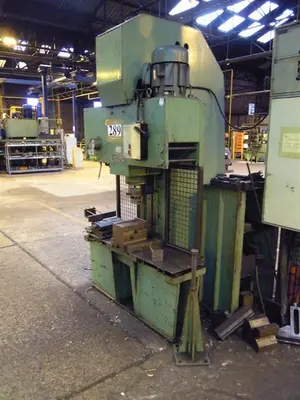 USED LBM 100 TON