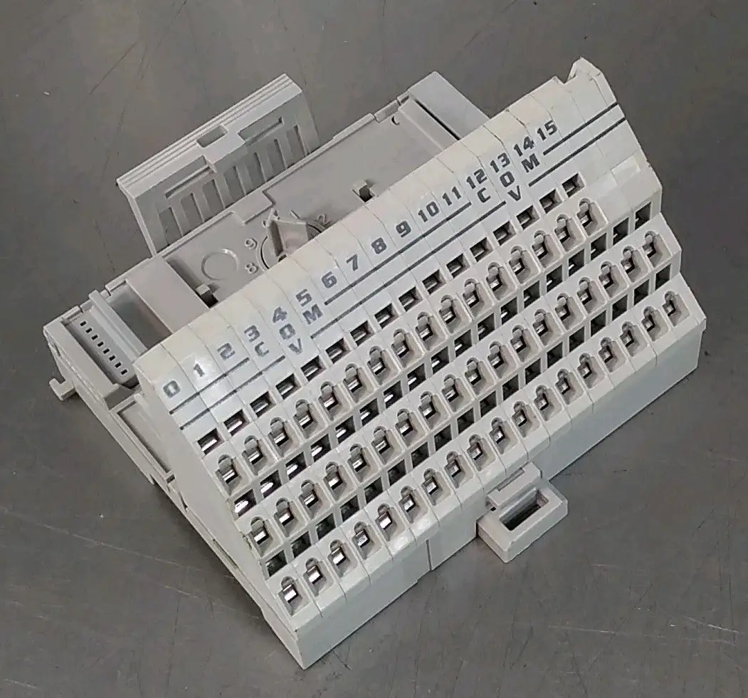 Allen Bradley 1794-TB3S /A Flex Terminal Base Loc4E26