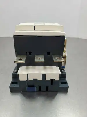 USED Schneider Electric COIL
