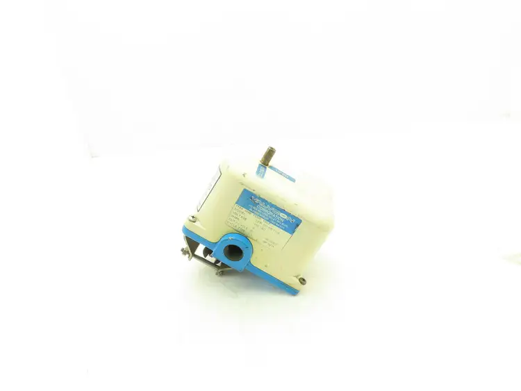 Used VALVCON _UNKNOWN_ Valves/Fittings Indiana US | Arrow Industrial #570454