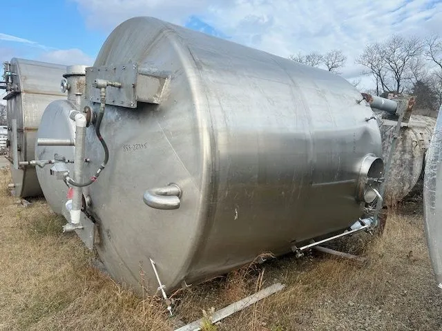 4,300 Gallon Stainless Steel Tank