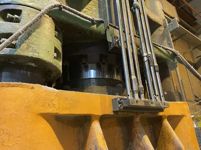 USED HL 1000 TON 4 COLUMN PRESS