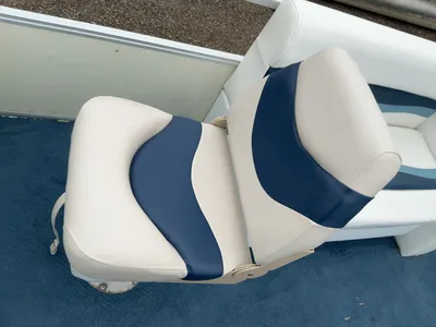 Used 2003 CREST 22/24 OB FAMILY DL Boats (Misc) Michigan US | Miedema Asset Management Group #1320433