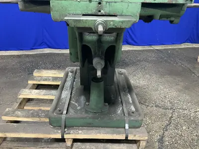 Used BECKERBRAINARD MILLING MACHINE CO. NO. 3 Heavy Duty & Sensitive Single Spindle Drills Ohio US | HGR 24 #1521415