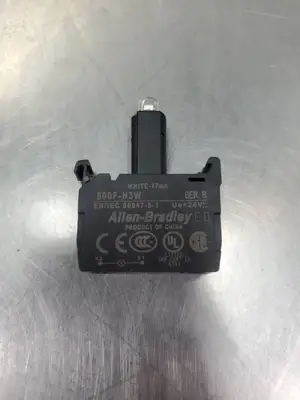 USED Allen-Bradley 800F-X10/800F-N3W LED Selector Switch, Clear.