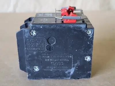 USED CUTLER-HAMMER DNPL220-220