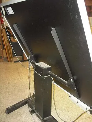GTCO CALCOM 34600 DIGITIZING BOARD WITH POWER LIFT & TILTING BASE