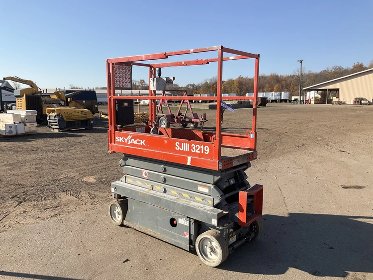 Used SKYJACK 3219 ELECTRIC SCISSOR LIFT Scissor Lifters Michigan US | Miedema Asset Management Group #1761438