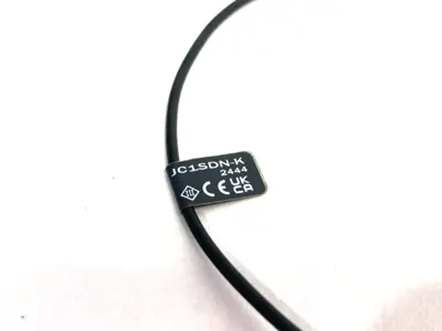 USED PHD INC. MAGNETIC POSITION SENSOR/SWITCH M8 3-PIN MALE QUICK-CONNECT