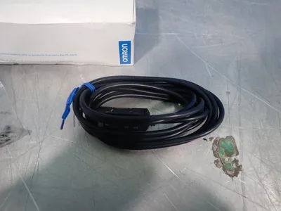 NEW OMRON E3SAT61L