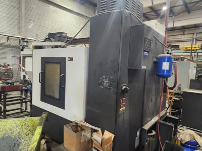 Used 2012 HYUNDAI WIA F500/40 Vertical Machining Centers Alberta CA | Lamarche Machinery Inc #1461307