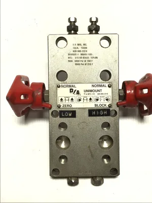 D/A MFG MM4U-T-SS Unimount Manifold Valve