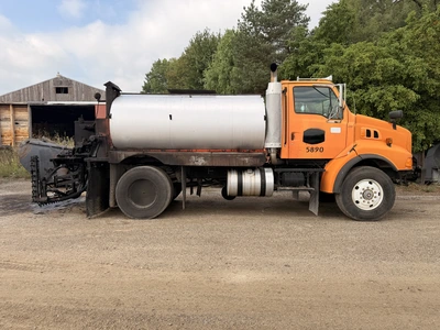 Used 1998 FORD L9513 4X2 Water Trucks Michigan US | Miedema Asset Management Group #1437113