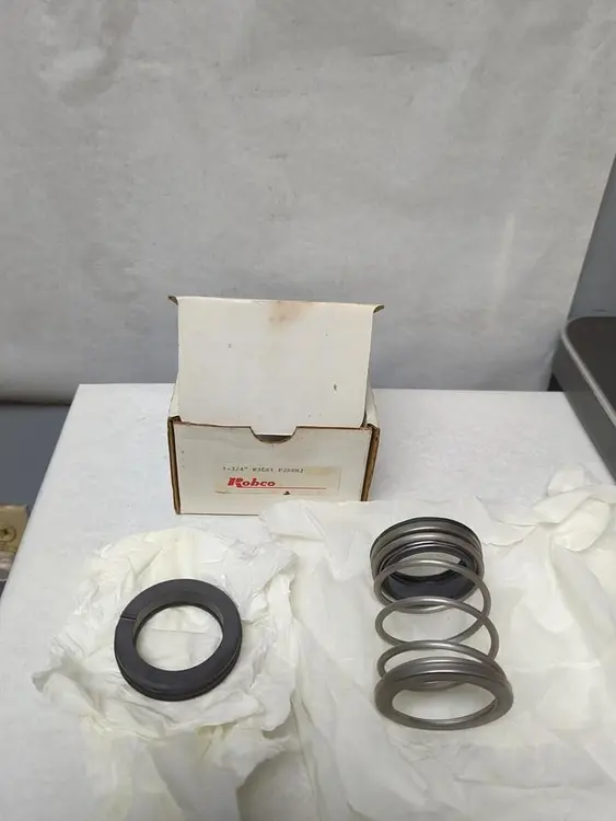 New | in-Stock ROBCO _UNKNOWN_ Seals & Gaskets Ohio US | Surplus Asset Holdings #1246315