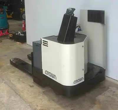 Used 2002 Crown PR3020-60 Electric Pallet Trucks New York US | United Lift #1446687