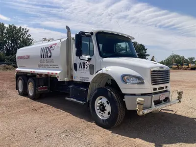 USED 2019 Freightliner M2 106 WT