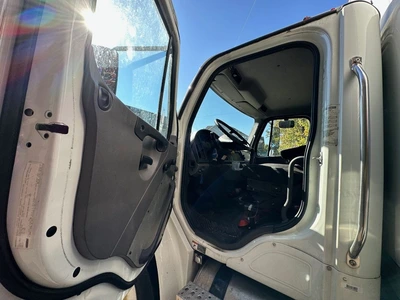 Used 2015 FREIGHTLINER M2 BOX TRUCK Box trucks New Jersey US | Proxy Equipment #1377871