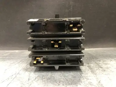 Used SQUARE D FA36070 Switchgears British Columbia CA | Lenmark #244098