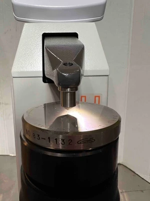 Item# L214 NEW Mitutoyo HR-523L (2022) Automatic Rockwell Twin Tester