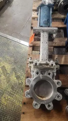 DeZURIK PNUEMATIC Gate Valve Size 4 316 Stainless Stock PF209