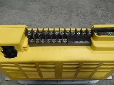 Fanuc A06B-6066-H006 AC Servo Amplifier Unit Series C w/o Door Used