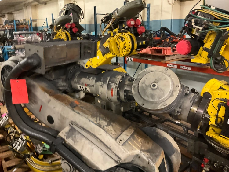 Used YASKAWA MOTOMAN-UP200 Misc Industrial Equipment Ohio US | Aucto #374798