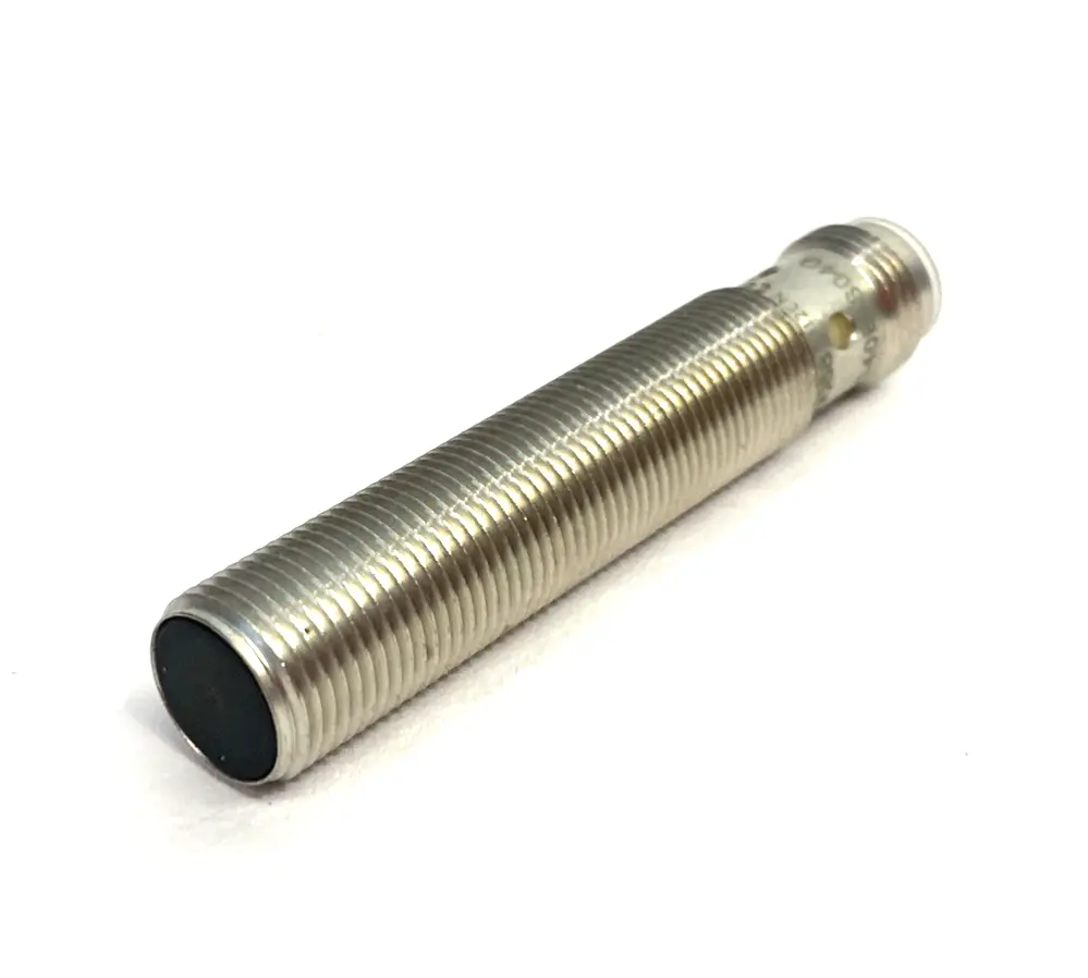 USED BALLUFF INDUCTIVE PROXIMITY SENSOR CYLINDRICAL 4MM RANGE