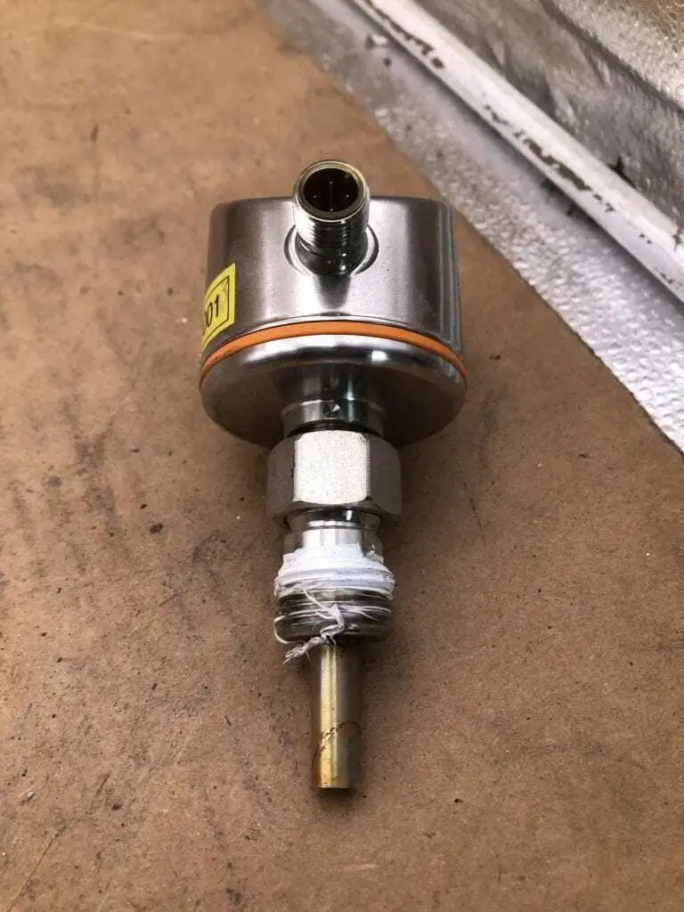 IFM SI5010 SID10ADBFPKG/US Flow Sensor / Monitor 36VDC