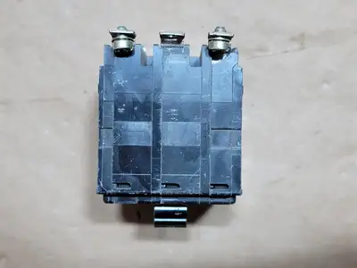 USED SQUARE D QO335